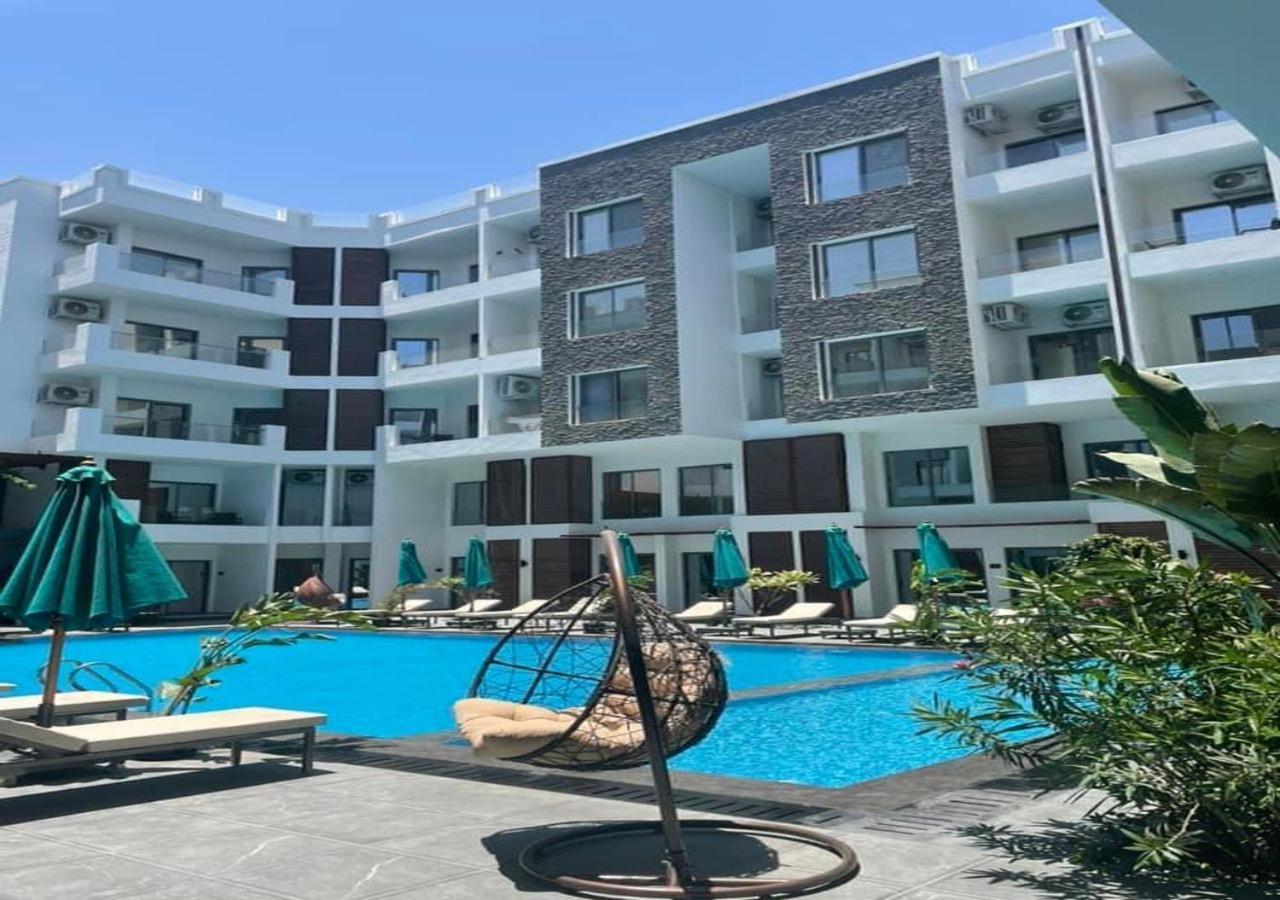 Sanctuary Sunlit Hurghada Haven With 4 Pools, Rooftop Sunsets & Gourmet Bites Steps Away Exterior foto