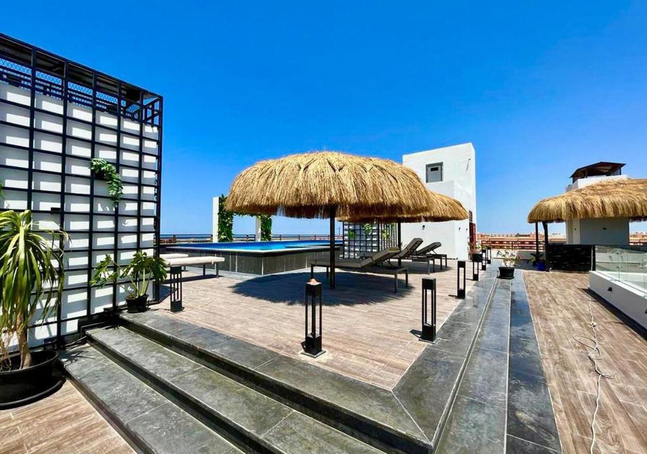Sanctuary Sunlit Hurghada Haven With 4 Pools, Rooftop Sunsets & Gourmet Bites Steps Away Exterior foto