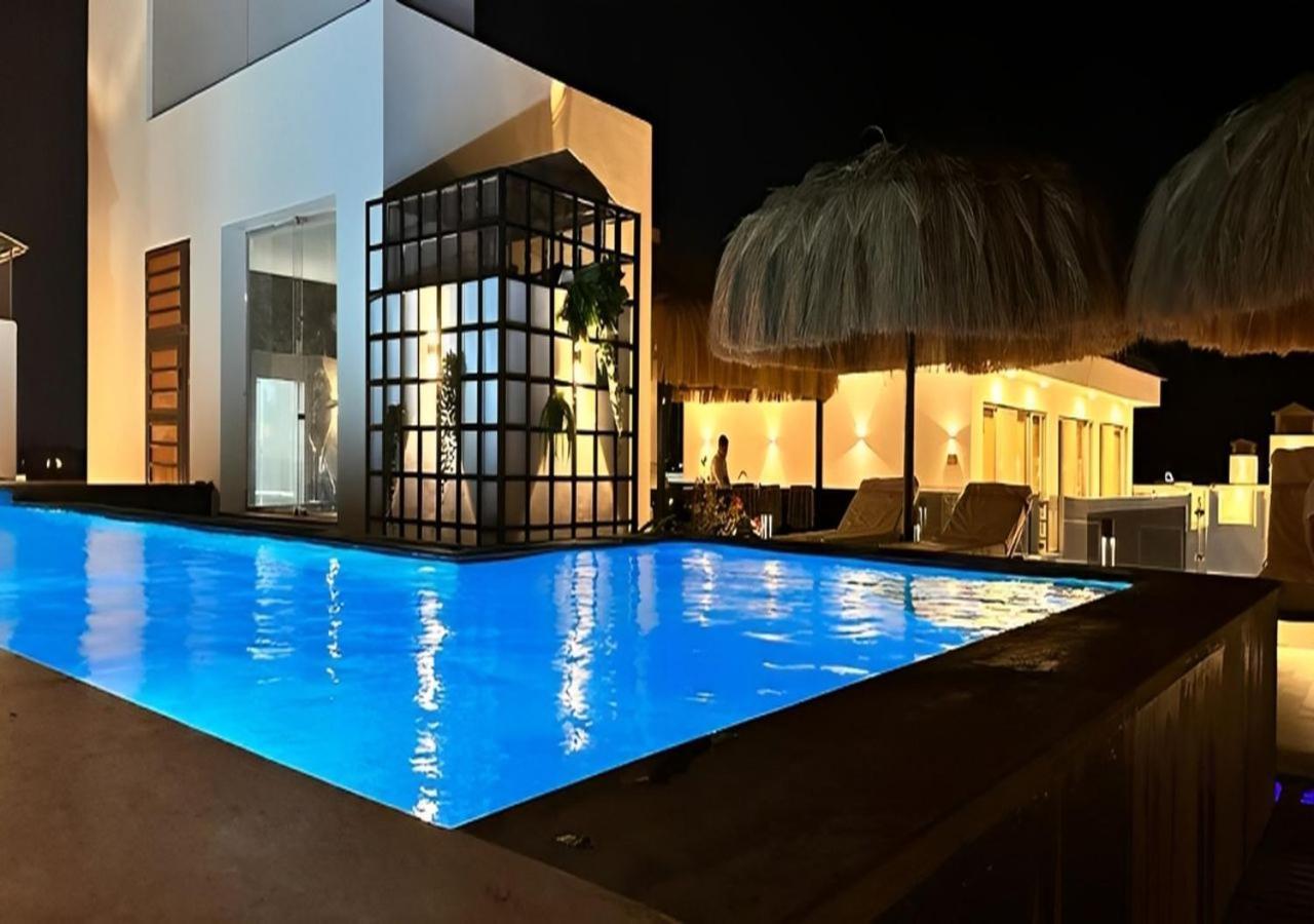 Sanctuary Sunlit Hurghada Haven With 4 Pools, Rooftop Sunsets & Gourmet Bites Steps Away Exterior foto